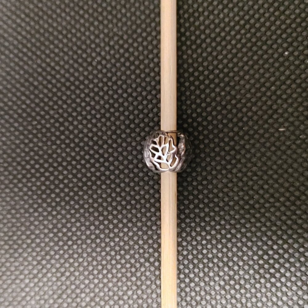 Pandora Autumn Bliss openwork charm